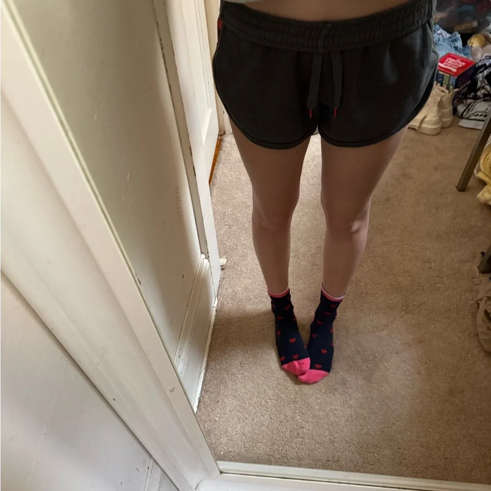 Aeropostale comfy sweat shorts - Picture 6 of 6